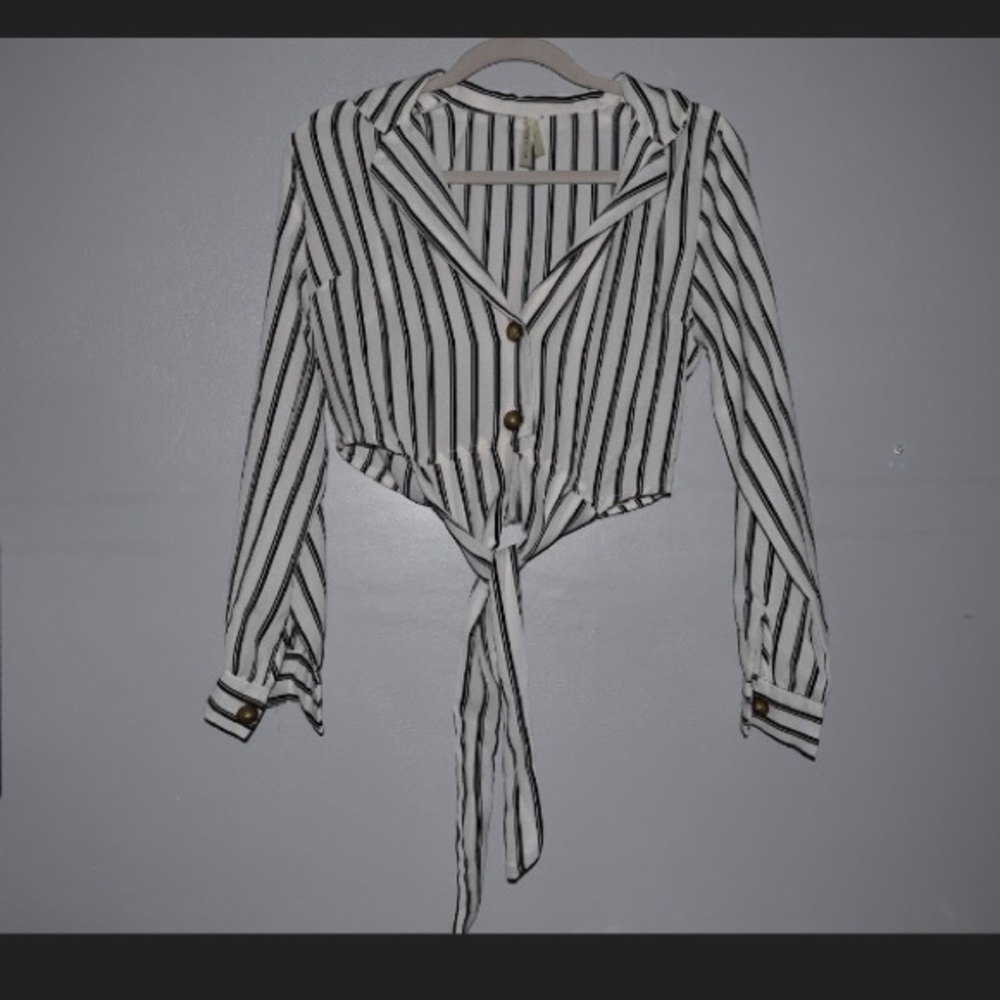 Cropped blouse